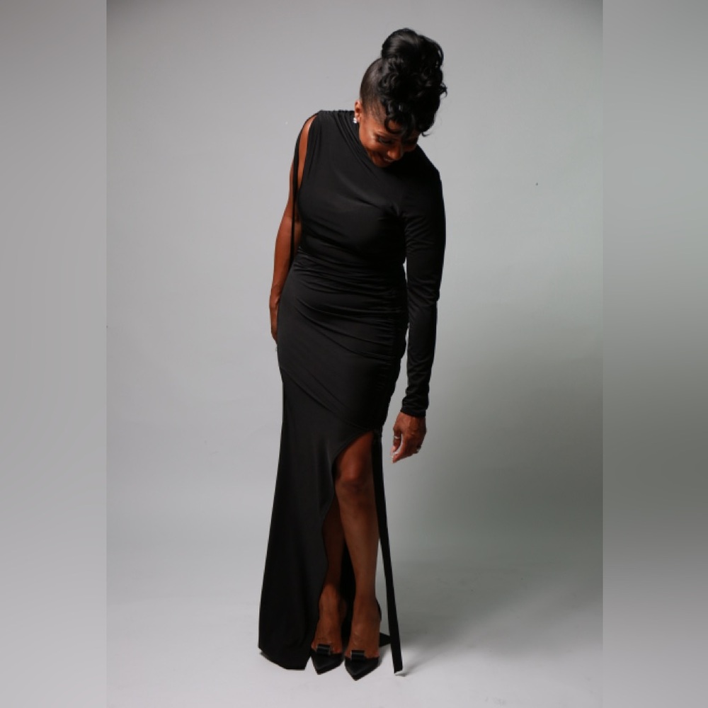 Elegant Black Evening Dress